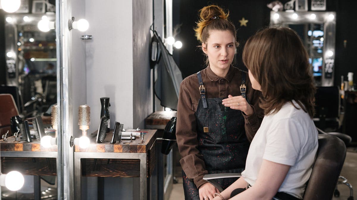 Best booking apps for hair stylists in 2026 (honest comparison)