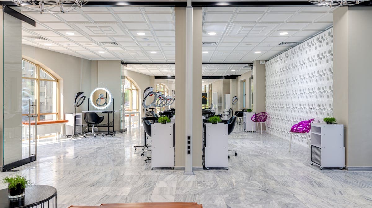 How to set up online booking for your hair salon or suite